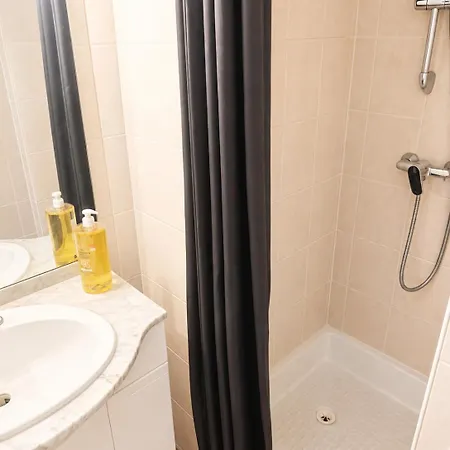 Apartmán Climatise Proche Avec Balcon 4 Personnes